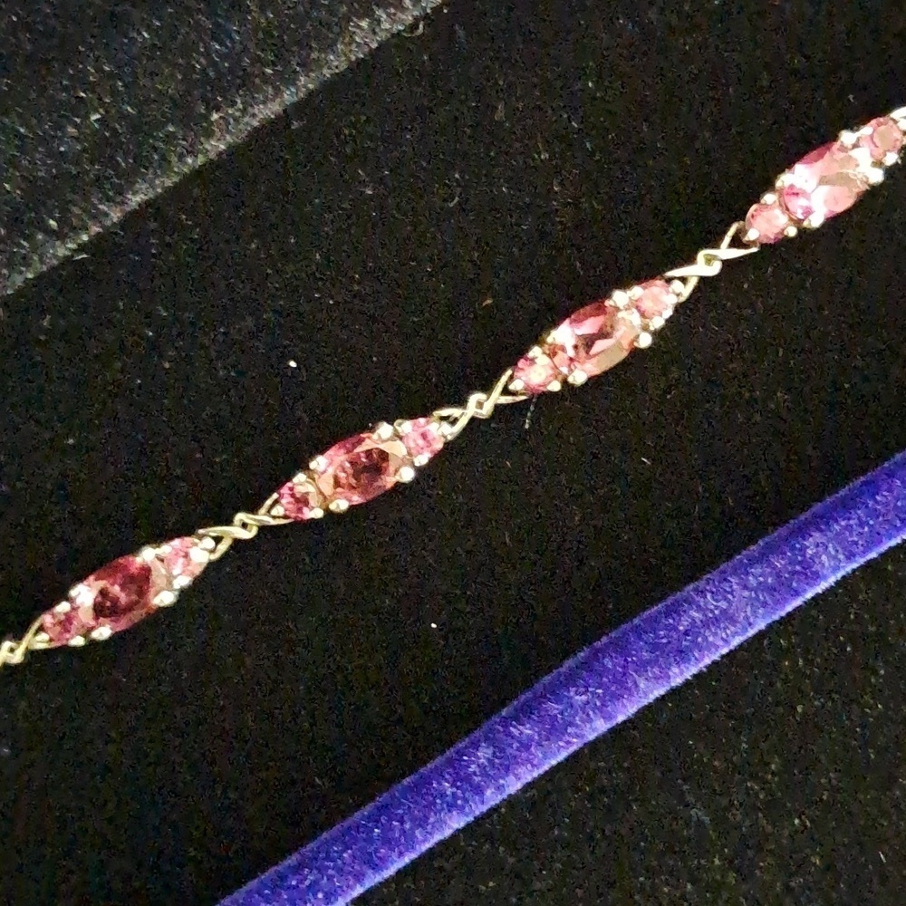 Tanzanian Wine Garnet Toggle Bracelet in 925 Sterling Silver - Picture 2 of 8